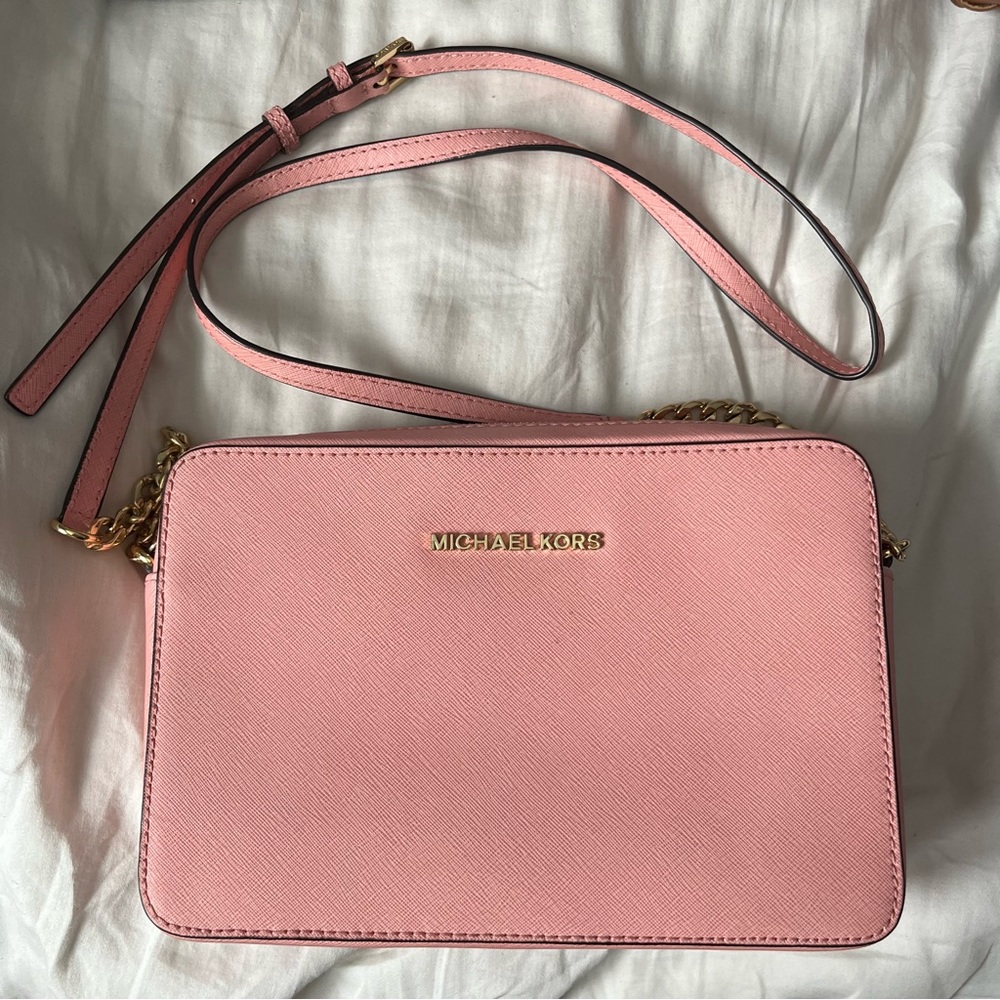 Michael Kors Jet Set crossbody bag